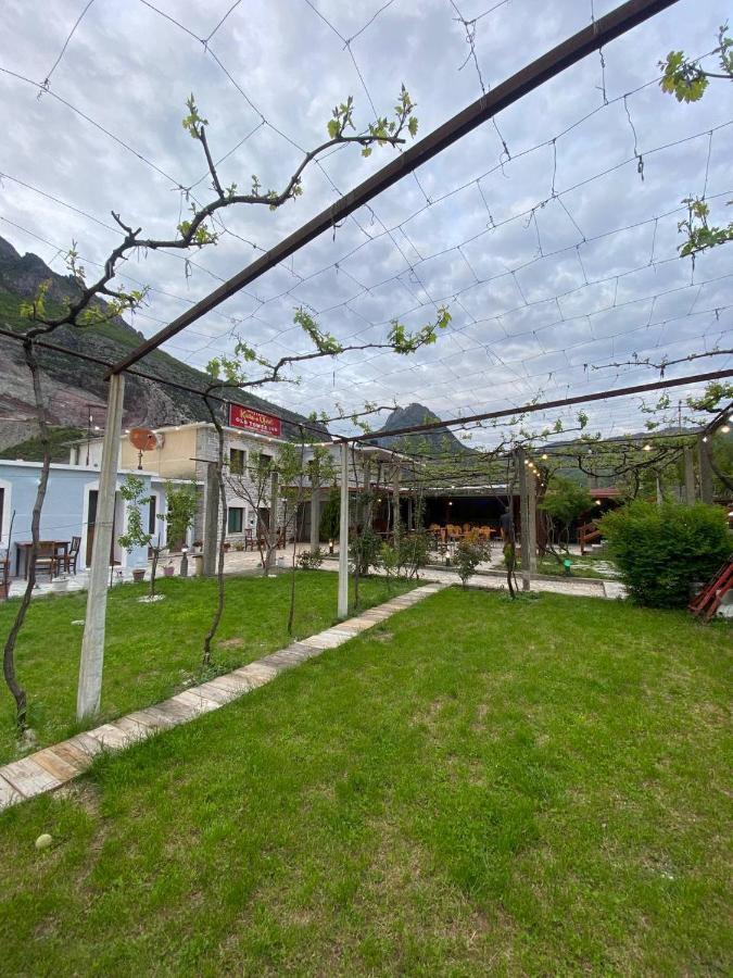 Hotel Kulla E Vjeter Koman Zewnętrze zdjęcie