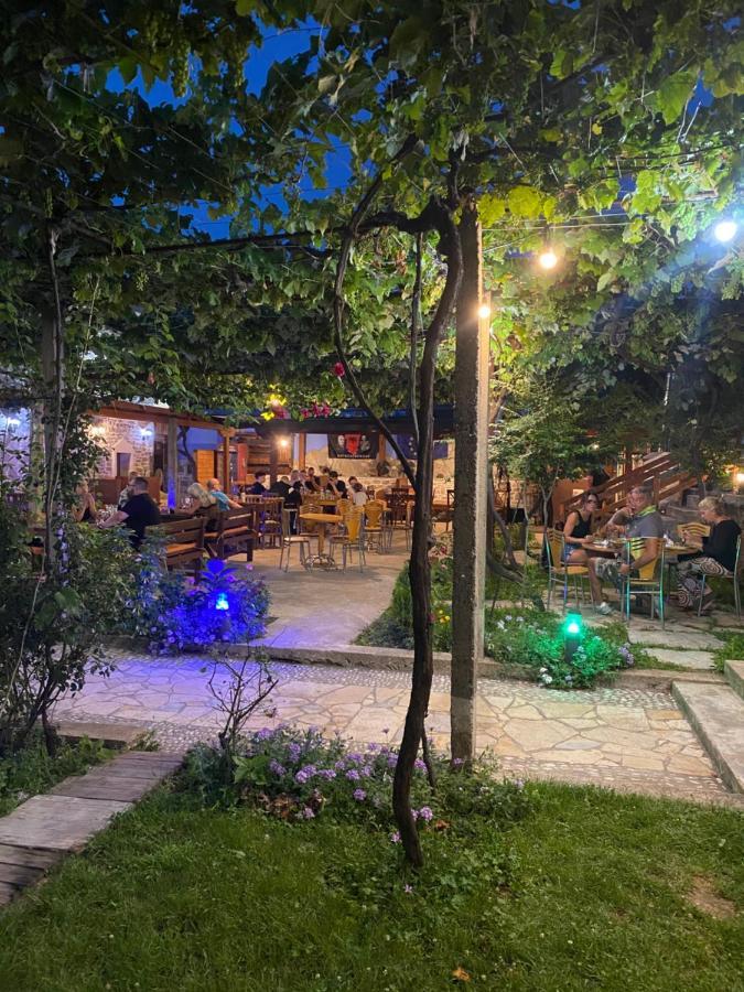 Hotel Kulla E Vjeter Koman Zewnętrze zdjęcie